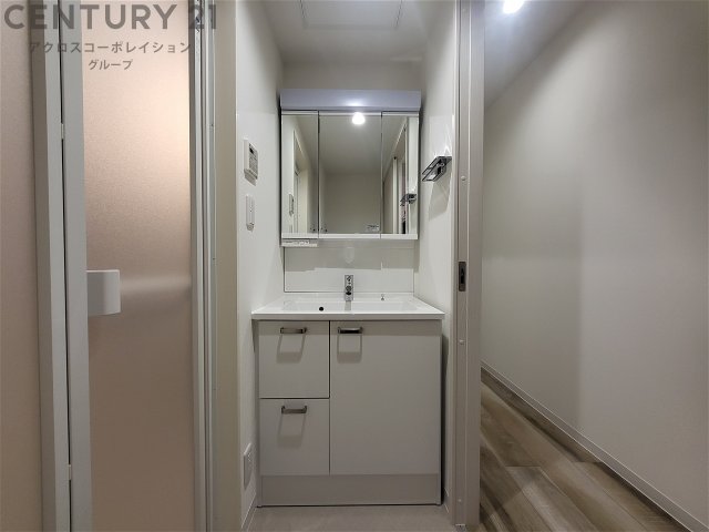 洗面設備　月がっての良い洗髪洗面化粧台！