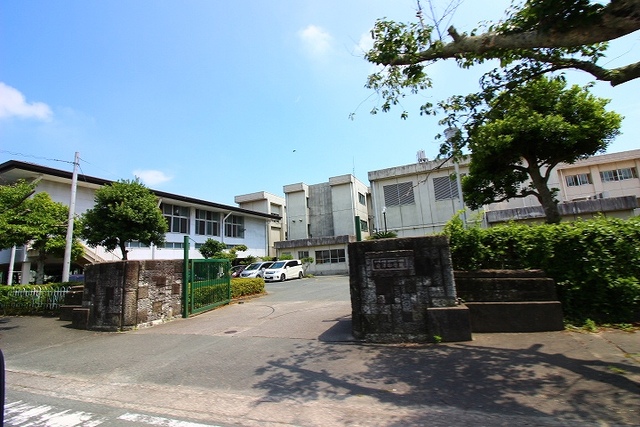 中学校　竜洋中学校（中学校）まで1800m