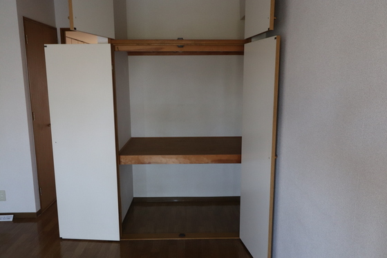 収納　※別部屋の写真です