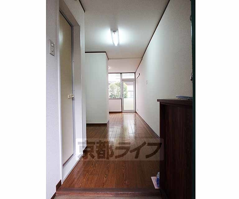 その他部屋・スペース　玄関から見たところです。