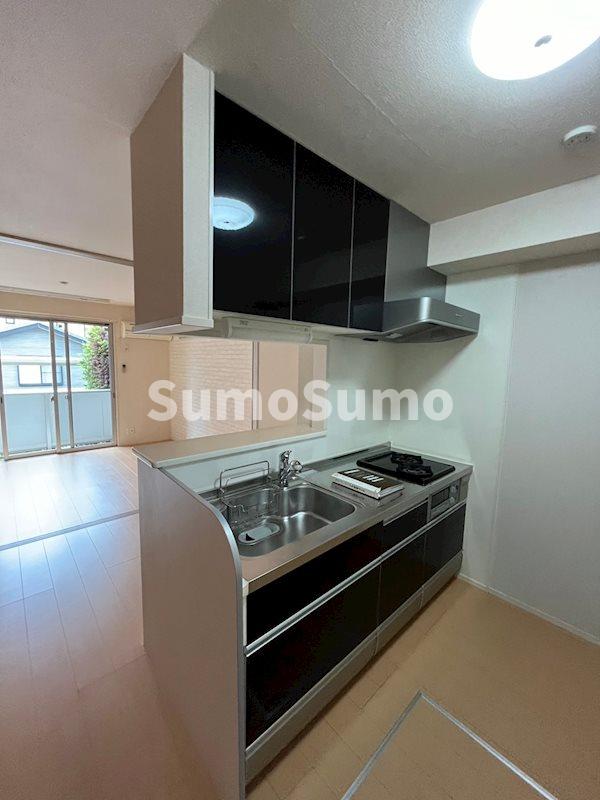 キッチン　コンパクトなキッチンで掃除もラクラク