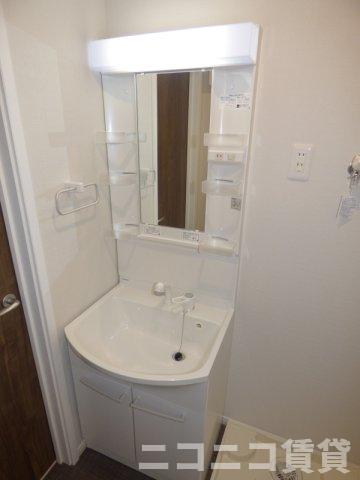 洗面設備　別号室イメージの為、現状を優先致します。