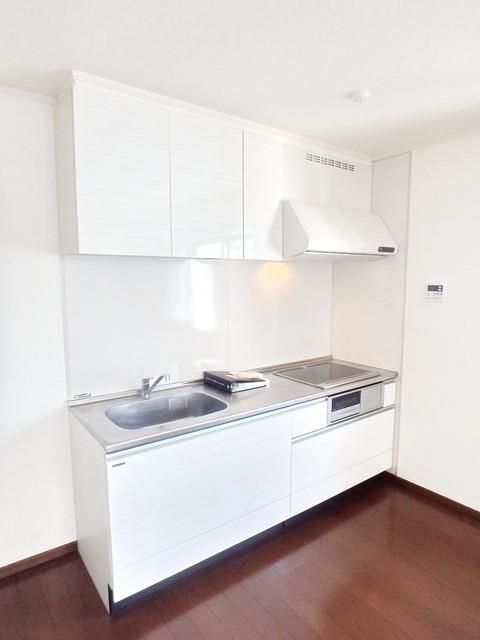 キッチン　★グリル付き3口ＩＨシステムキッチン★