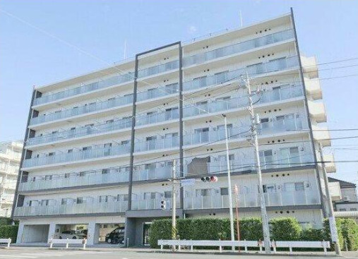 建物外観　ネット無料。ネット無料なら月々実質4000円程度のコストがか