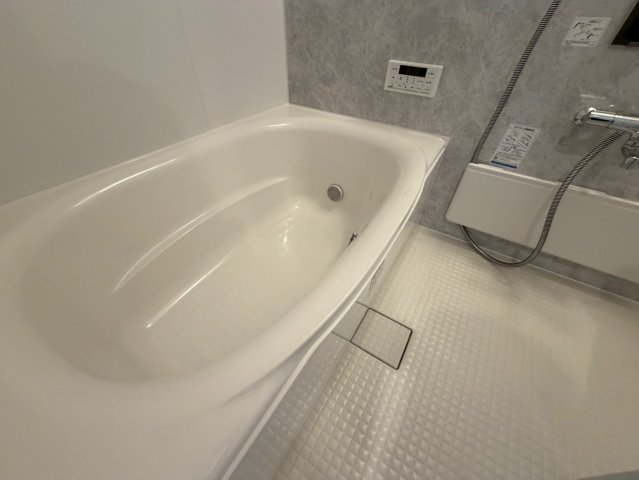 バス・シャワールーム　詳細は、RISUMO江坂本店までお問合せください♪