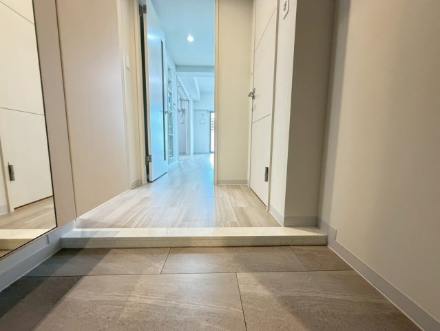 玄関　詳細は、RISUMO江坂本店までお問合せください♪