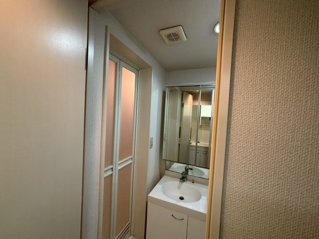 洗面設備　別部屋写真参考