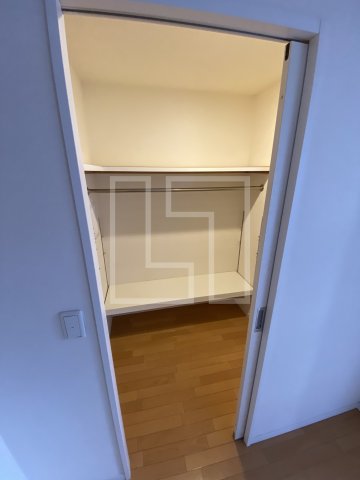 収納　アーデンタワー北堀江　ウォークインクローゼット