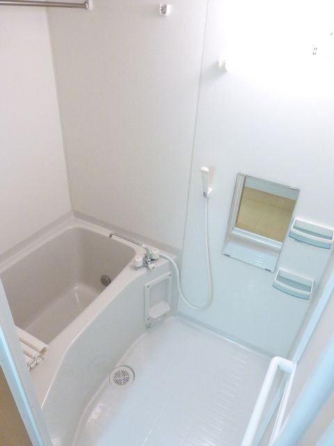 バス・シャワールーム　★追い焚き付のバスルームです★