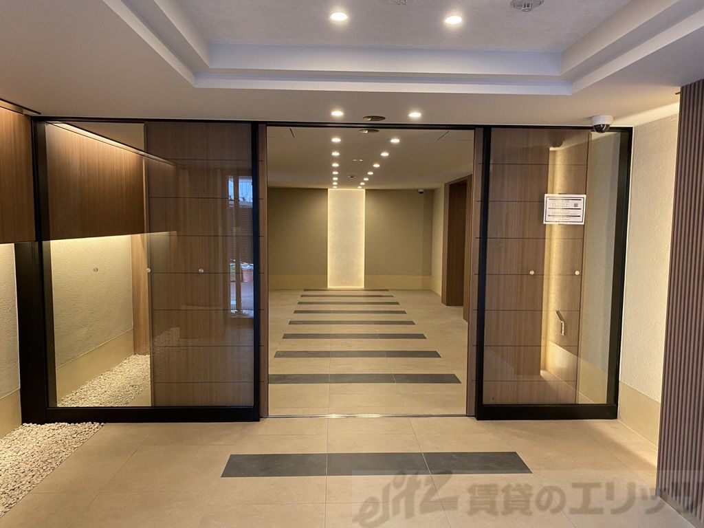 エントランス　エントランス