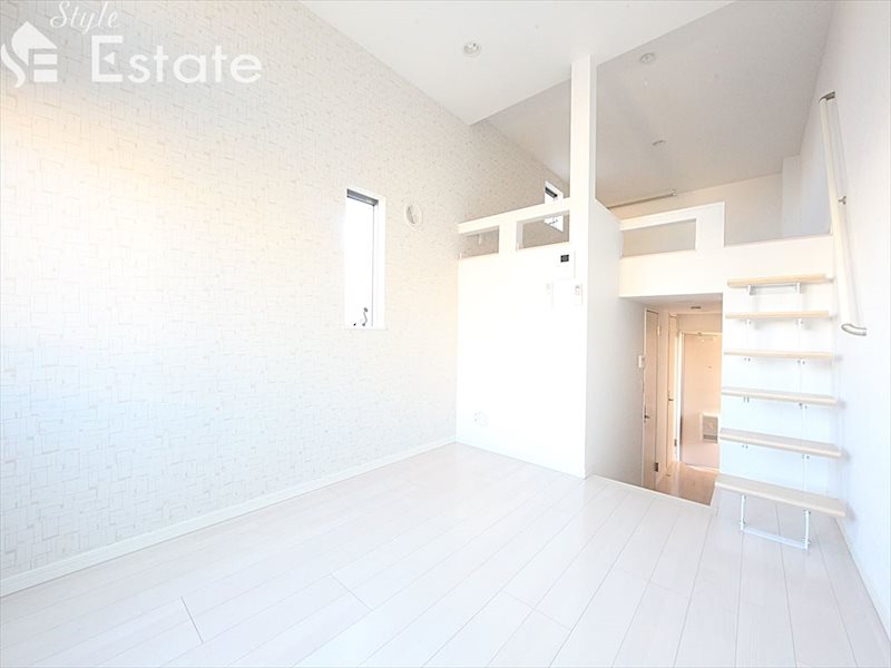 居室・リビング　内装