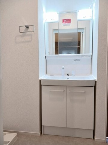 洗面設備　使いやすい洗面所です