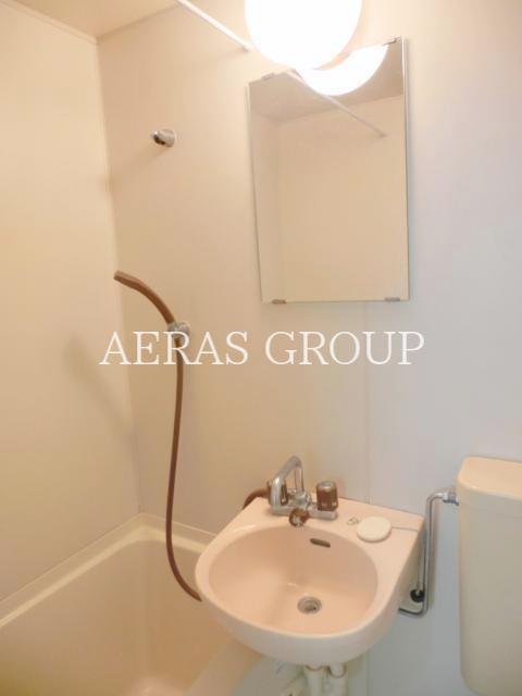 洗面設備　同仕様参考写真