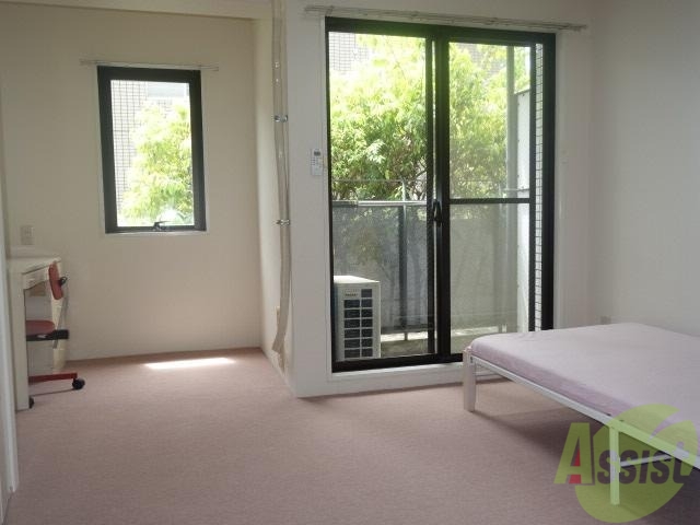 居室・リビング　広々としたリビング