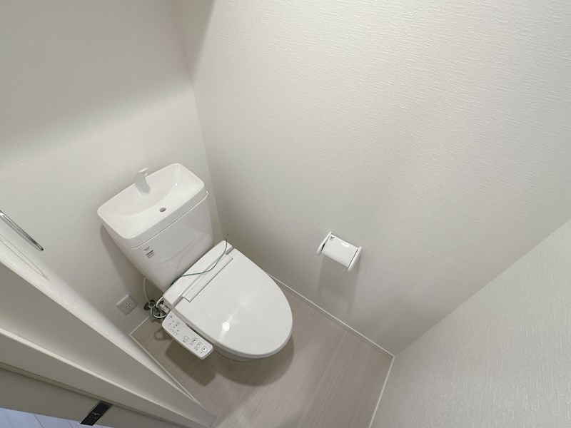 トイレ　トイレイ　温水洗浄便座