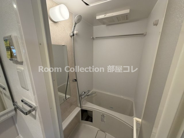 バス・シャワールーム　同シリーズイメージ写真 反転色違い 現況と異なる場合現況優先