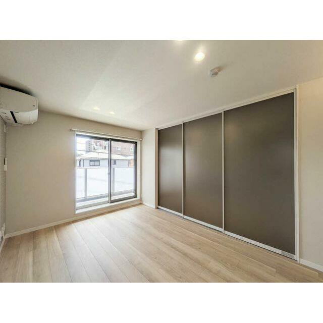 その他部屋・スペース　■ＬＤＫ■　リビングに向けた間接照明が空間を演出します。対面