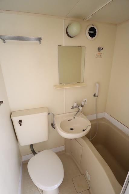 バス・シャワールーム　参考写真（同物件別部屋）