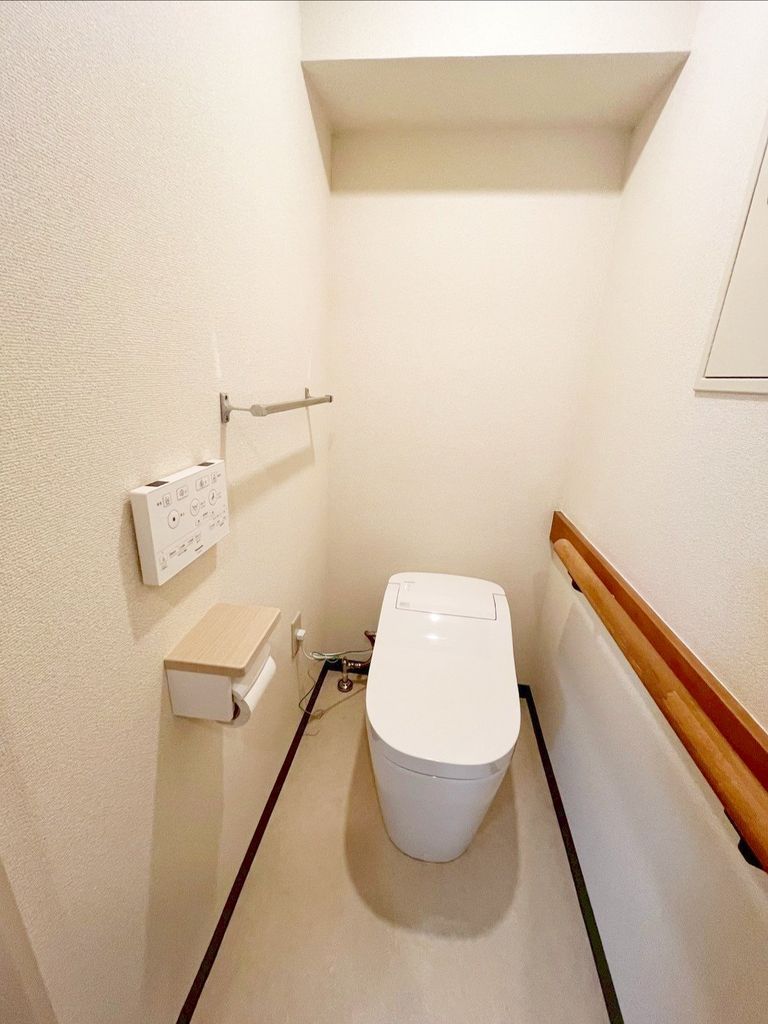 トイレ　トイレ