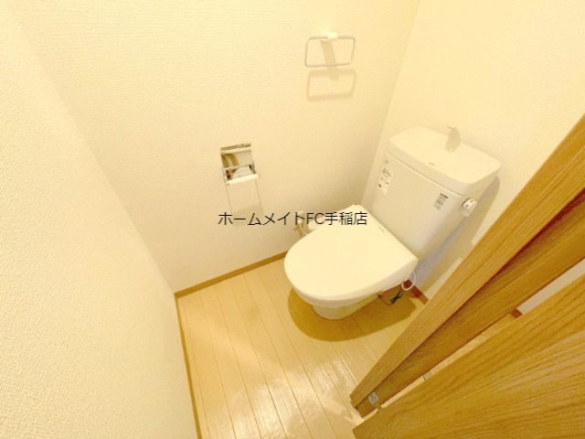 トイレ　ウォシュレット付き♪