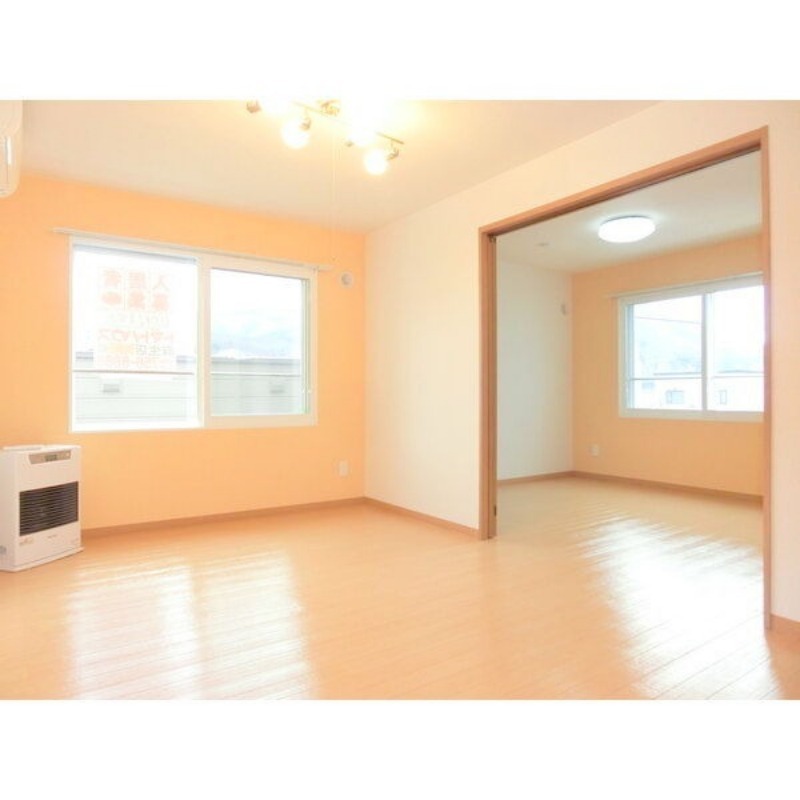 居室・リビング　明るいリビング♪