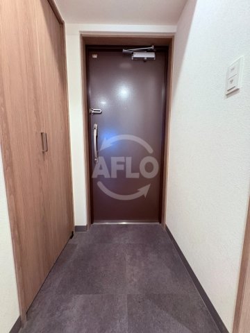 玄関　LEGALAND+ABENO SANMEICHO　玄関