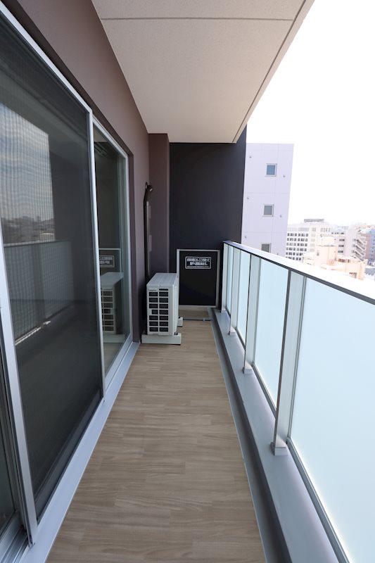 バルコニー　バルコニーからの眺めを楽しみながら食事をしませんか