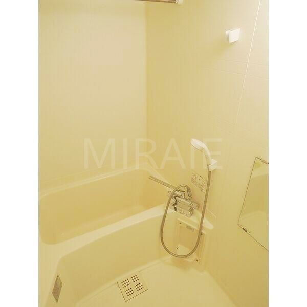 バス・シャワールーム　※ 他号室参考写真です