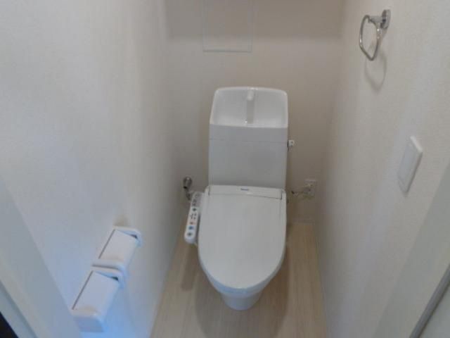 トイレ　★温水洗浄便座★