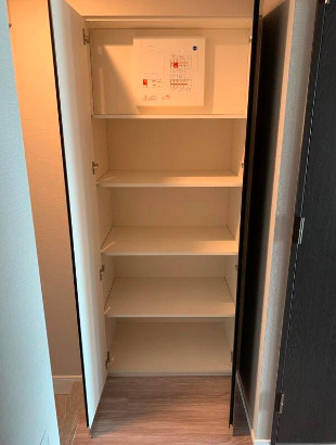 収納　グランカーサ四谷