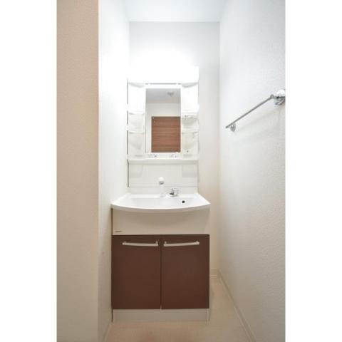 洗面設備　ウインズコート今福西　洗面所