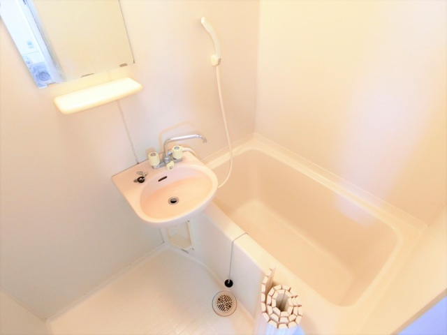 バス・シャワールーム　バスルーム