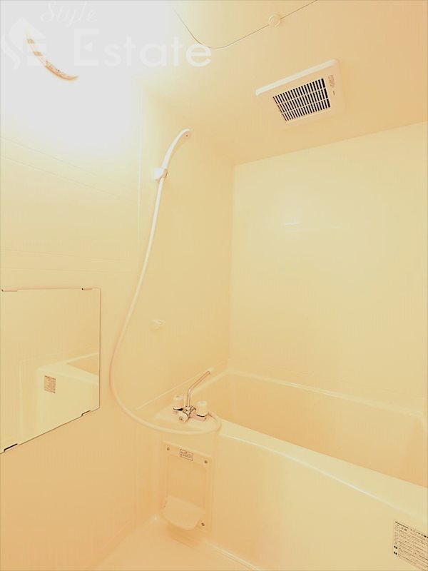 バス・シャワールーム　バスルーム