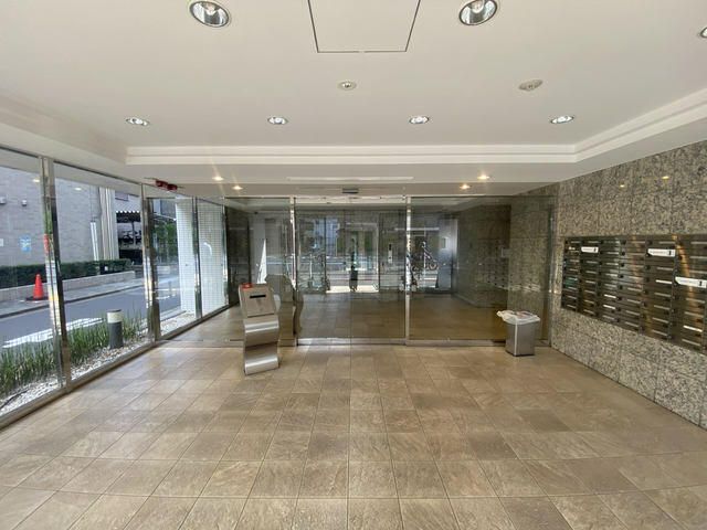 エントランス　毎日通るエントランスはこのようになっています