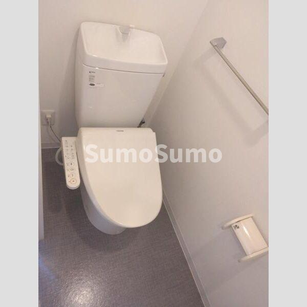 トイレ　清潔感のあるトイレです