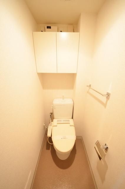 トイレ　別号室　参考写真