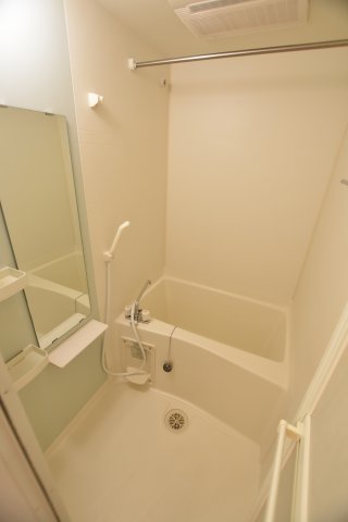 バス・シャワールーム　別号室の画像です。ご参考下さい