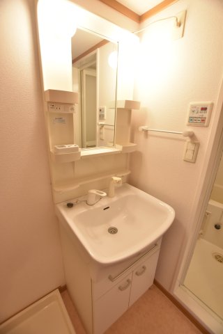 洗面設備　別号室の画像です。ご参考下さい