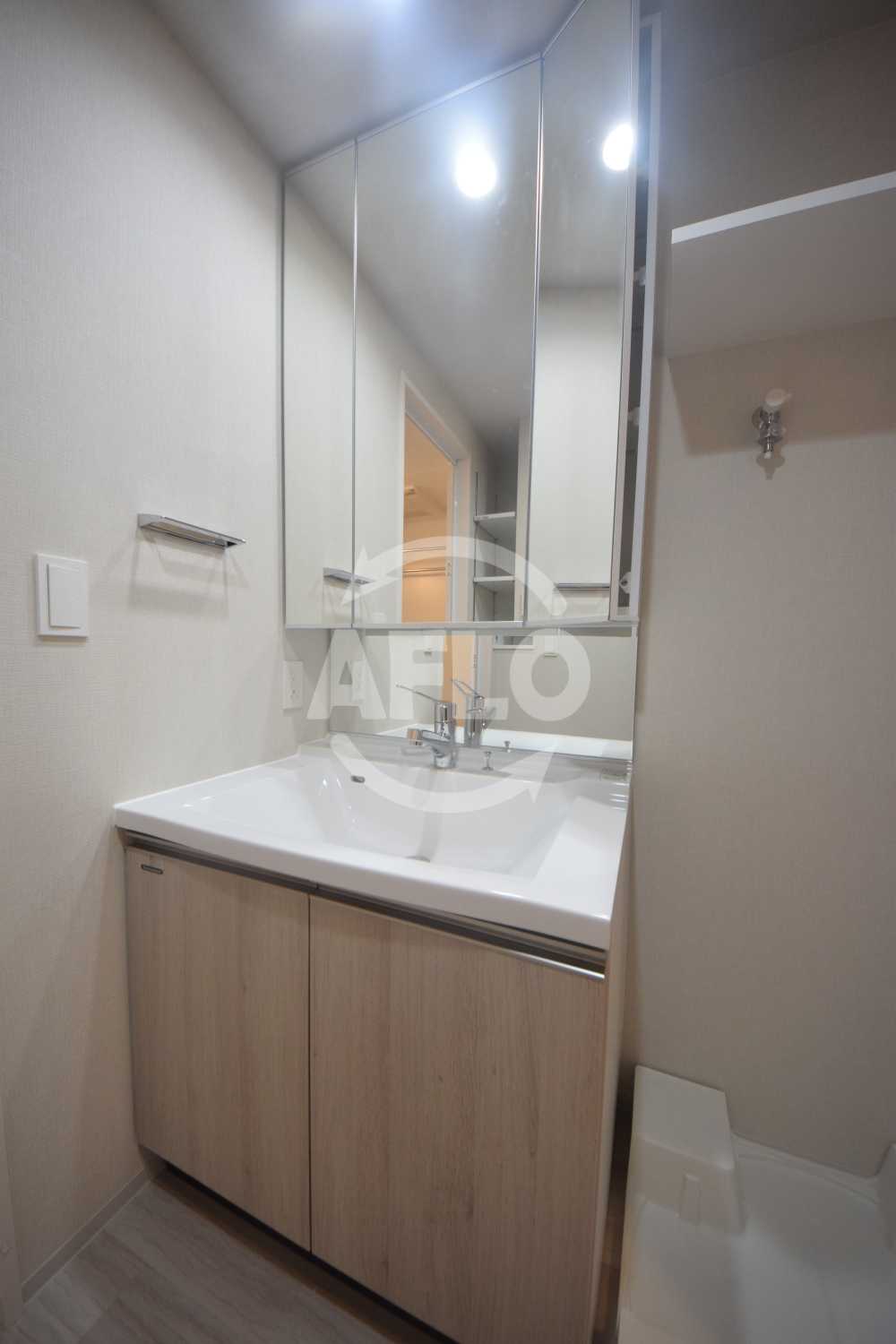 洗面設備　アーバネックス心斎橋EAST　洗面台