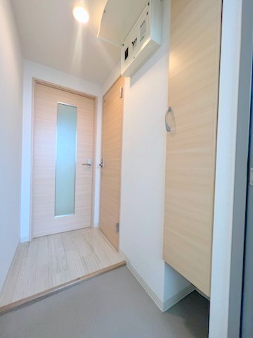 玄関　ゆとりのある玄関です♪