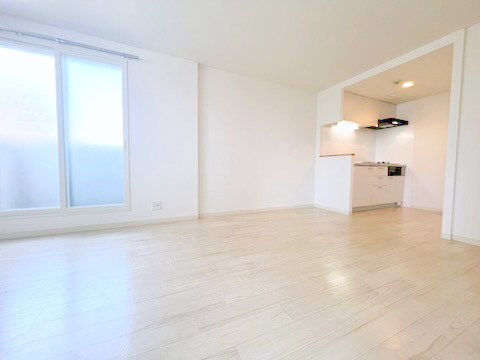 居室・リビング　広々としたリビングです♪