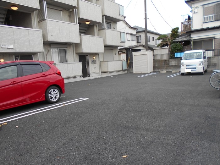 駐車場　空き要確認