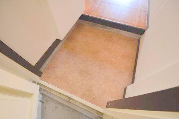 玄関　落ち着いたおしゃれな玄関です。