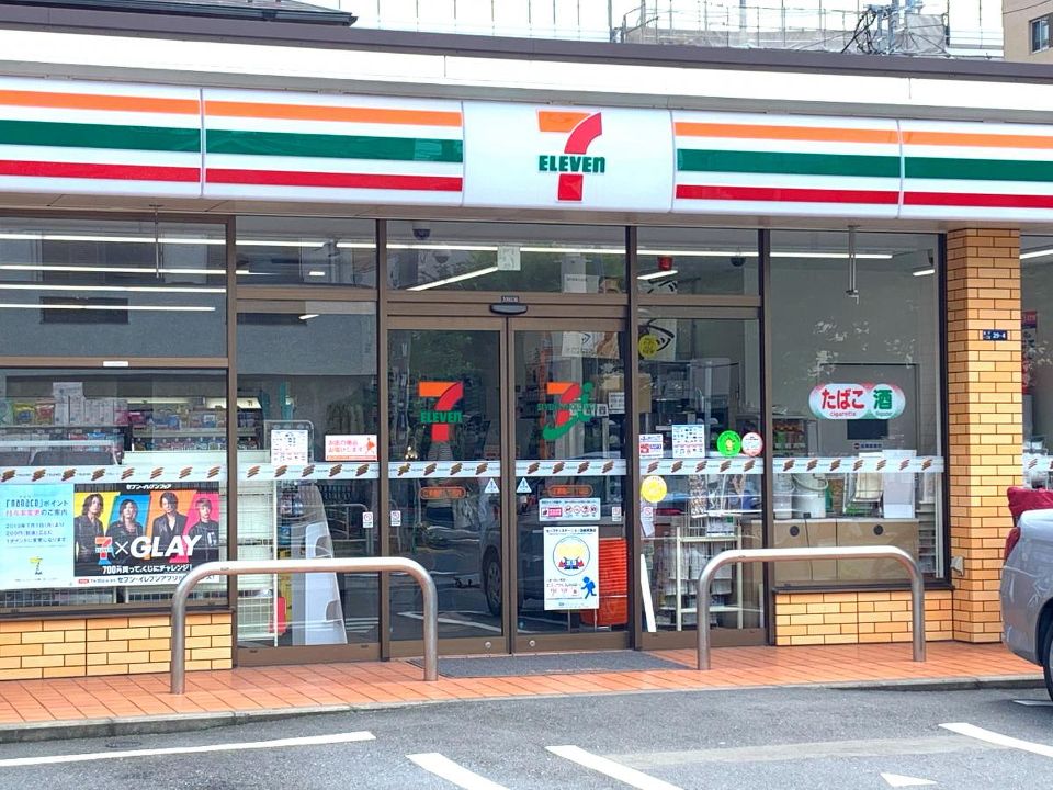 コンビニ　セブンイレブン 江東亀戸1丁目店（コンビニ）まで36m