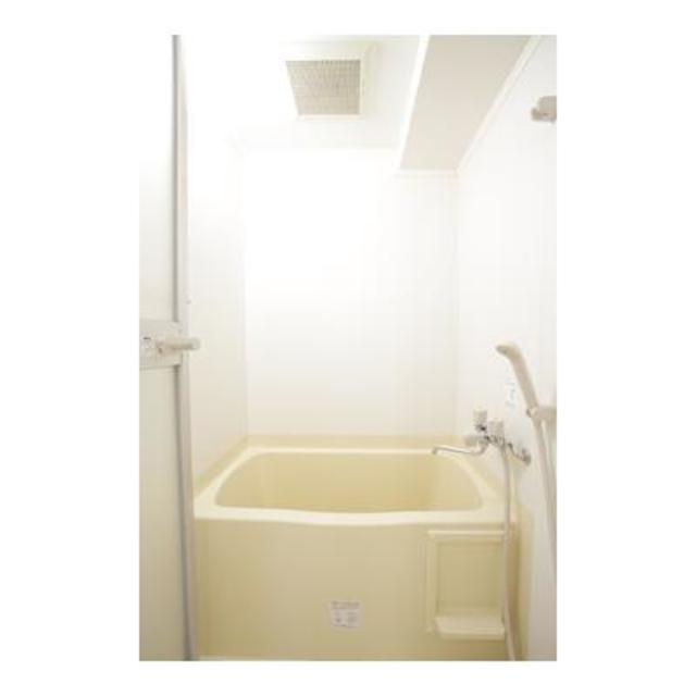 バス・シャワールーム　※写真は同タイプ住戸です。