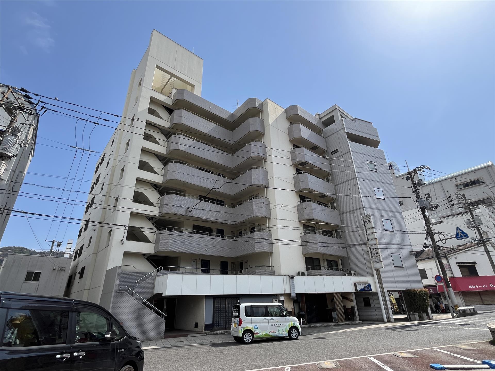 建物外観　1994年築　コーポ堺川