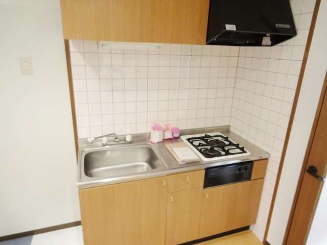 キッチン　同物件別号室