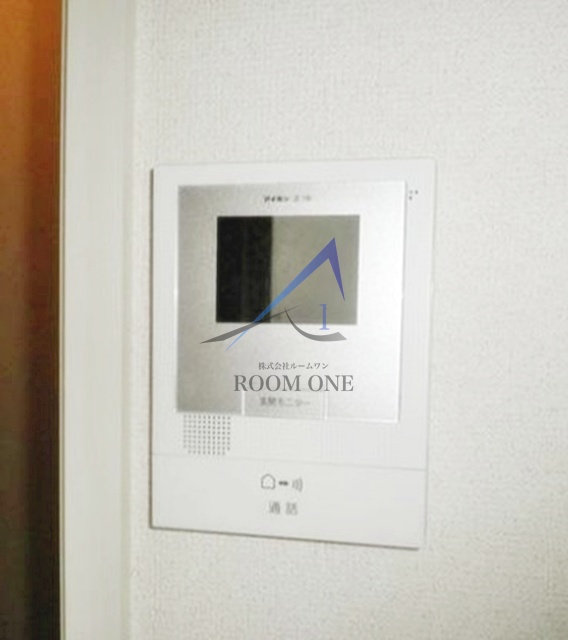 セキュリティ　モニター付きインターホンです。