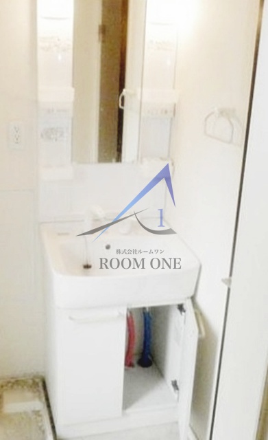 洗面設備　洗面台です。