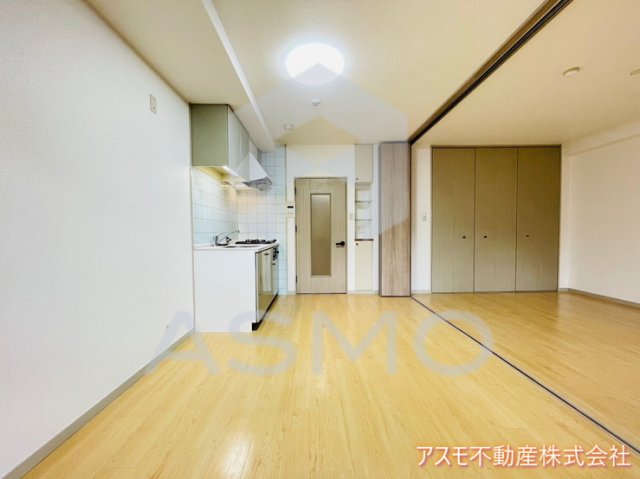 居室・リビング　同マンション別部屋　参考写真